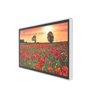 Monitor de tela sensível ao toque Android 55 polegadas em um computador IP65